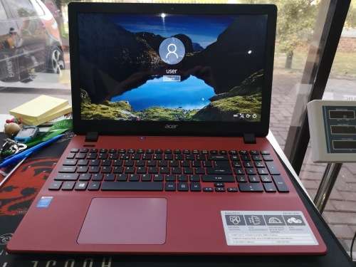 *Beautiful Red**AS NEW*ACER ASPIRE E15*i3-5005U*4GB*1000GB HDD*HD